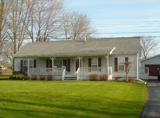 7494 Shea Rd, Cottrellville, MI 48039