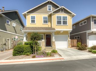945 Martin Cir, Petaluma, CA 94952