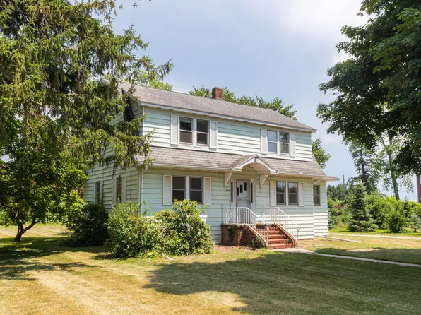 9105 3rd St, Baroda, MI 49101