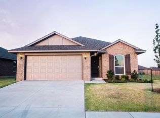 1208 Laurel Creek Dr, Yukon, OK 73099