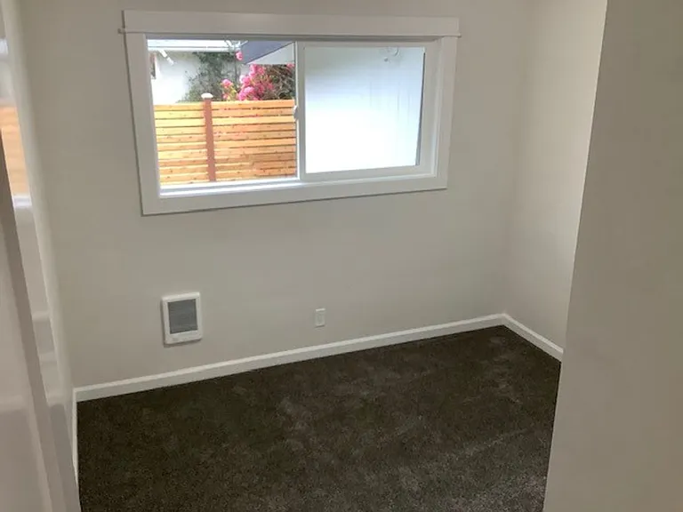955 Exchange St — Photo 30
