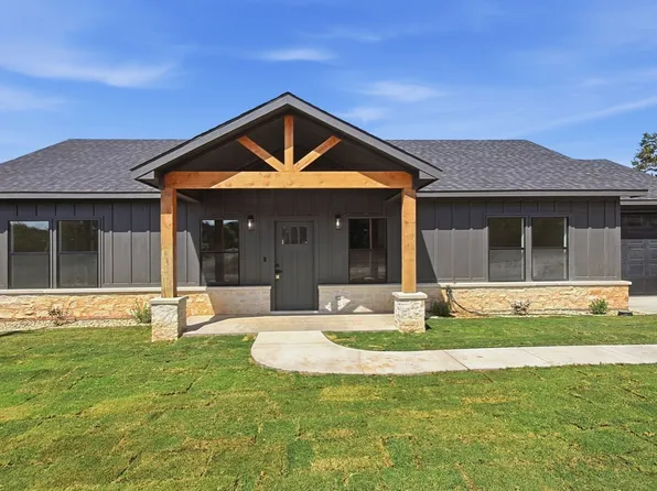 2310 Morningside Dr, Granbury, TX 76048