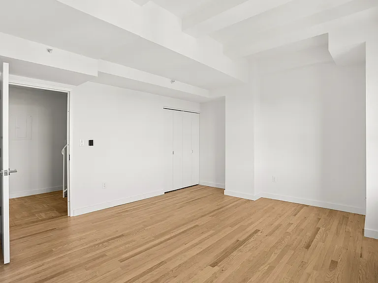20 Exchange Pl — Photo 61