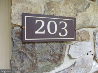 203 Weatherstone Dr, Paoli, PA 19301