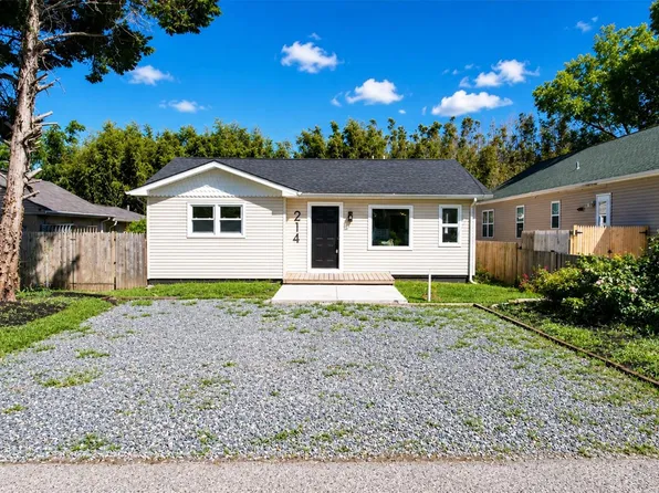 214 School Ln, Rio Grande, NJ 08242
