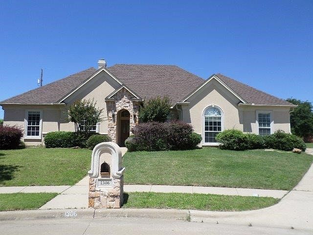 1st image of 1306 Kelly Green Ct