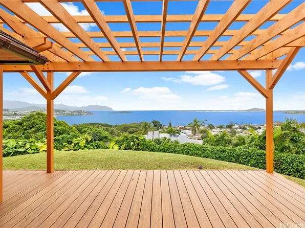45-268 Kokokahi Pl, Kaneohe, HI 96744