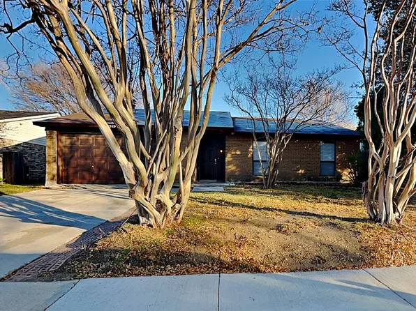 5529 Adams Dr, The Colony, TX 75056