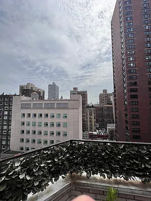 Sold by Manhattan Network Inc. | media 6