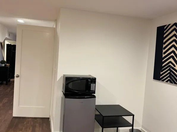 1403 38th Ave E, Seattle, WA 98112