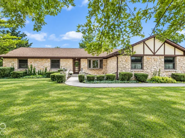 2448 S Sunrise Dr, New Palestine, IN 46163