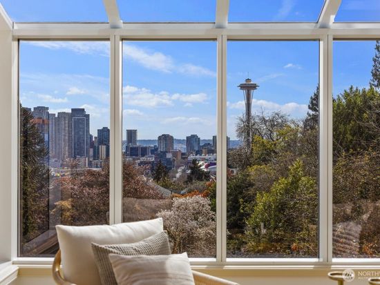 1231 5th Avenue N #302, Seattle, WA 98109