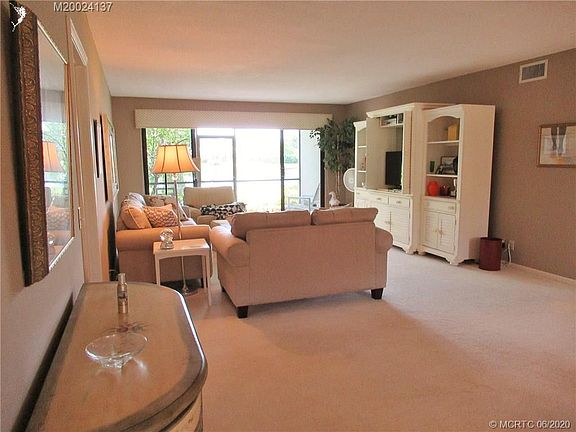 5th image of 4061 SW Parkgate Blvd #A