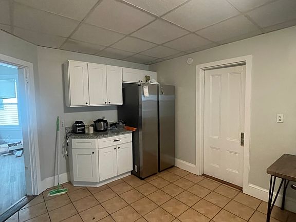 2nd image of 46 Ashford St #1