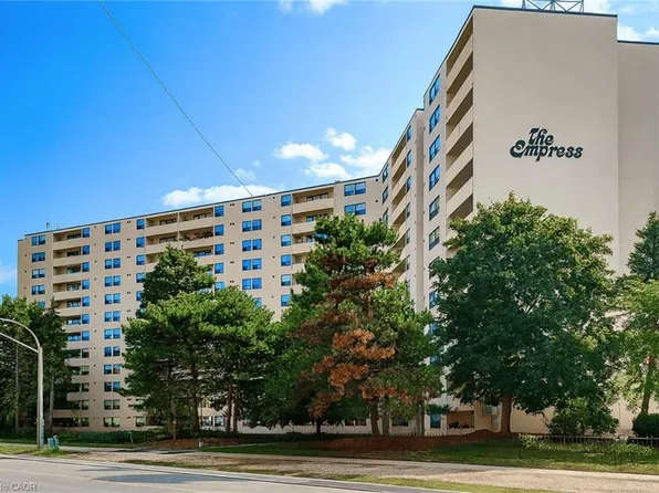 700 Dynes Rd #712, Burlington, ON L7N 3M2