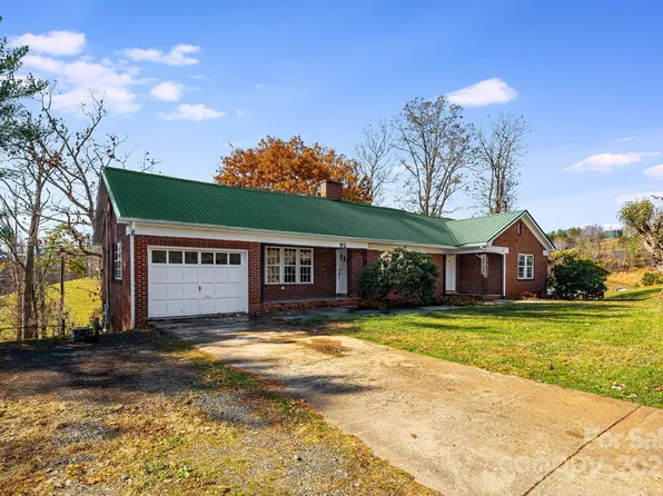 92 Parkway View Rd, Mars Hill, NC 28754