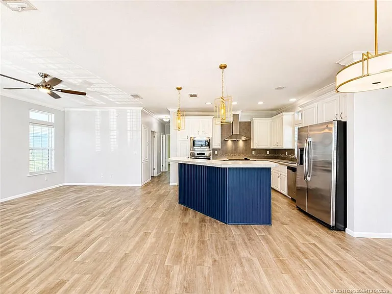 35 NE Nautical Dr — Photo 7