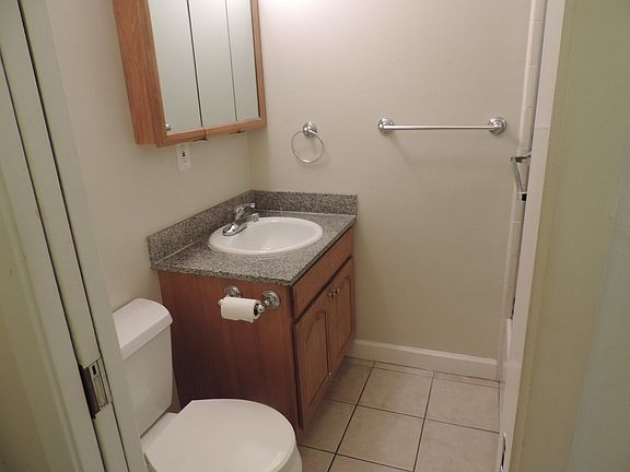 5th image of 1207 Hopkins Ave Unit 10