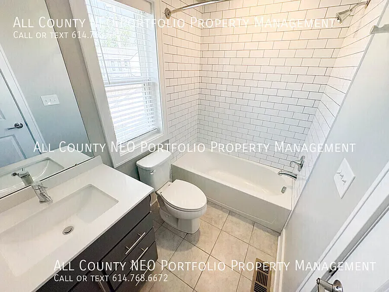 1383 N Grant Ave — Photo 32