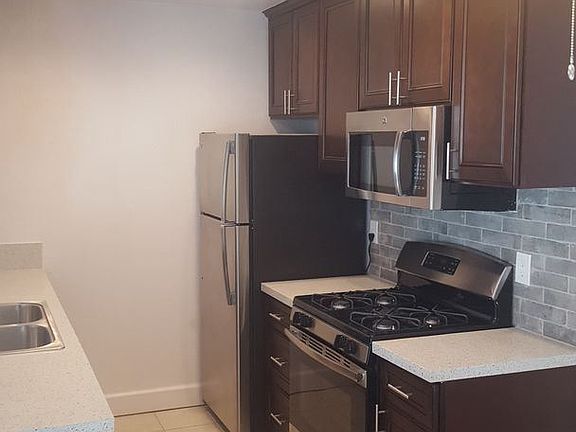 4th image of 4018 Florida St APT 7