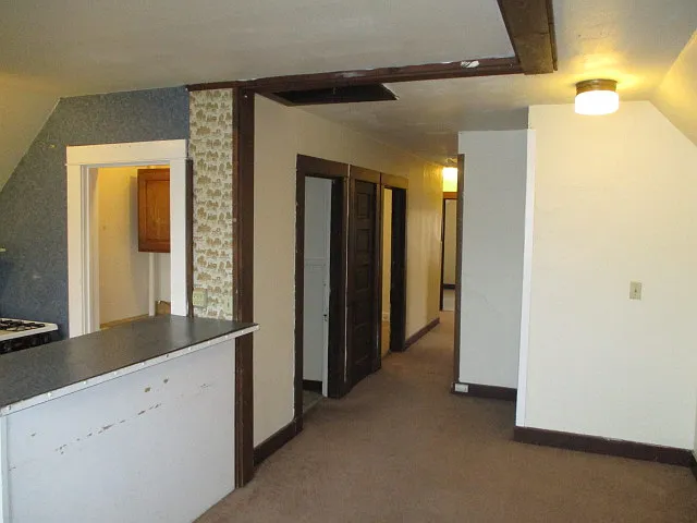 137 W Gilman St — Photo 25