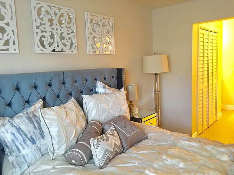 6407 Bay Club Dr #1 — Photo 14