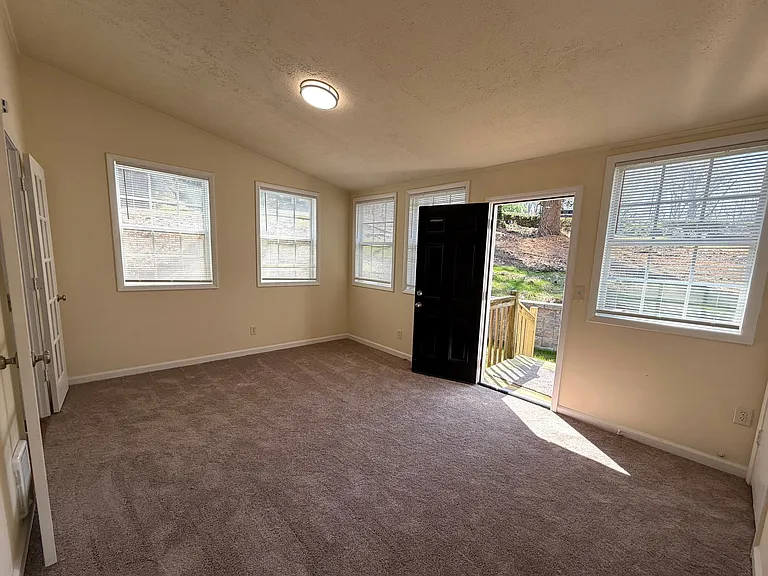 3093 Walton Ct #3093 — Photo 10