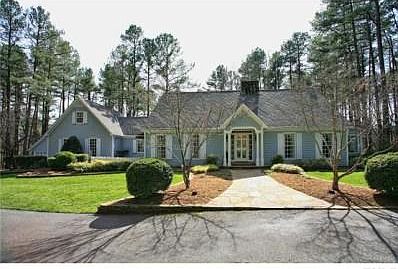 1st image of 7 Sweetbriar Ln