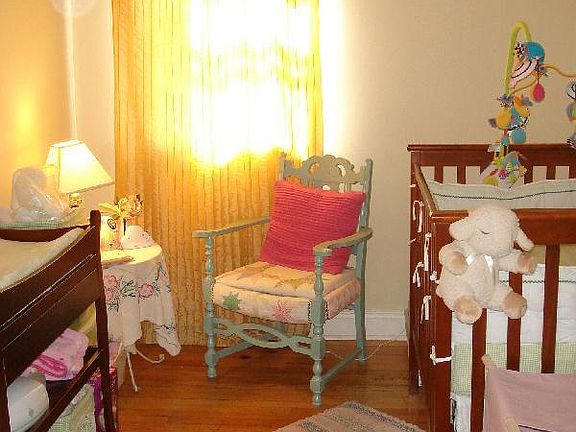 3rd image of 1511 W Barry Ave #2T