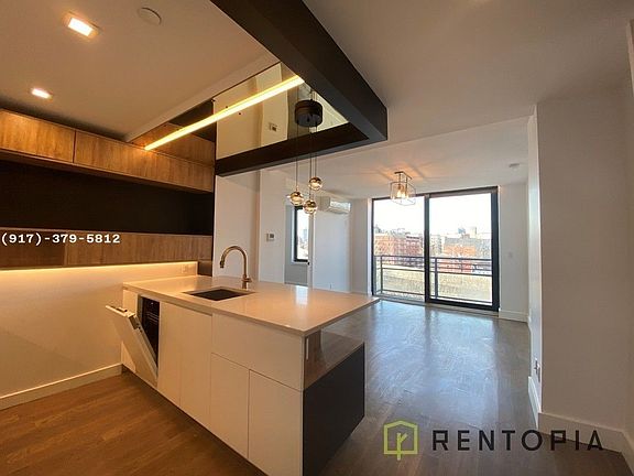 3rd image of 125 Borinquen Pl #311A