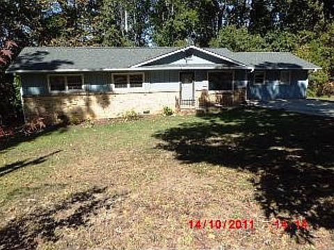 2nd image of 1955 Chestnut Log Dr
