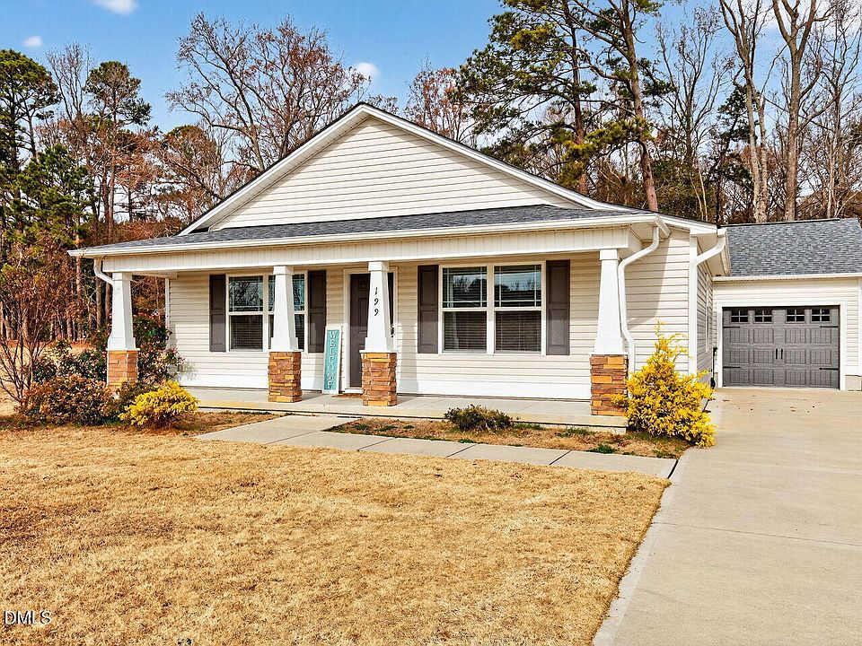 1st image of 199 Sandcastle Ln