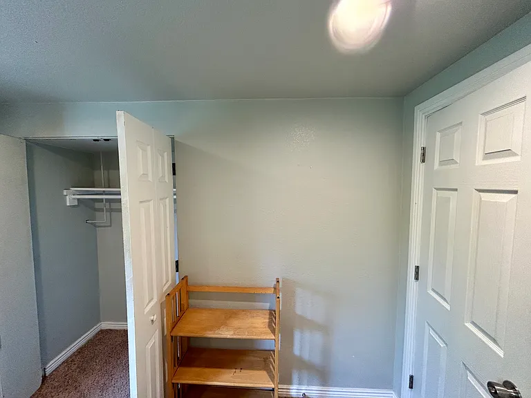 Moonbeam Cir S — Photo 6