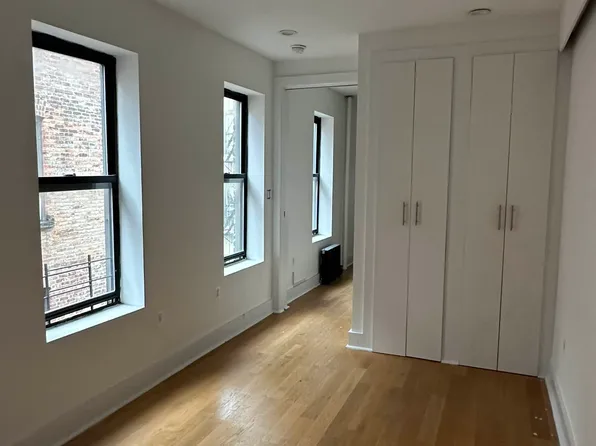 116 Sherman Avenue image 1 of 3