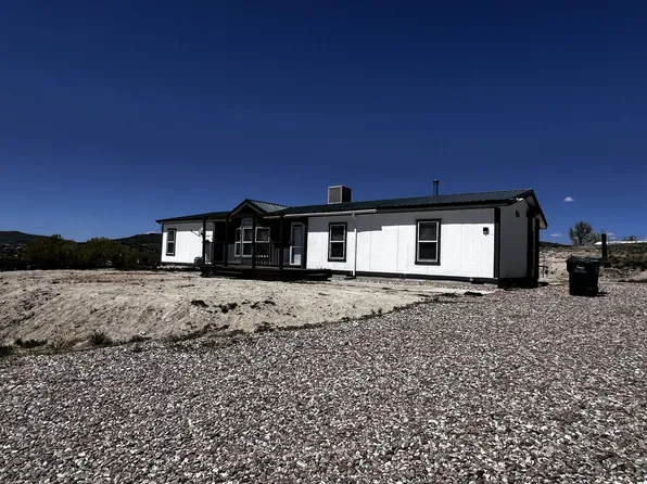 854 Spring Valley Pkwy, Spring Creek, NV 89815