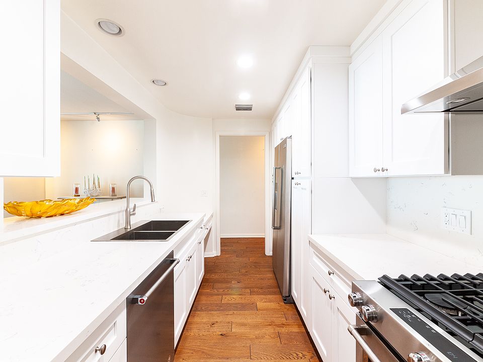 22664 Pacific Coast Hwy APT 2, Malibu, CA 90265 | Zillow