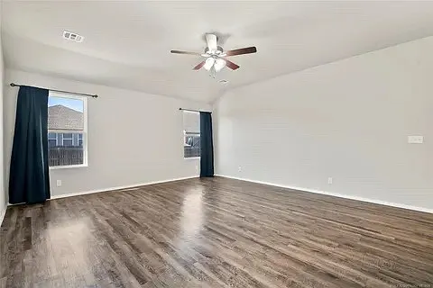 3704 S 150th East Ave — Photo 9