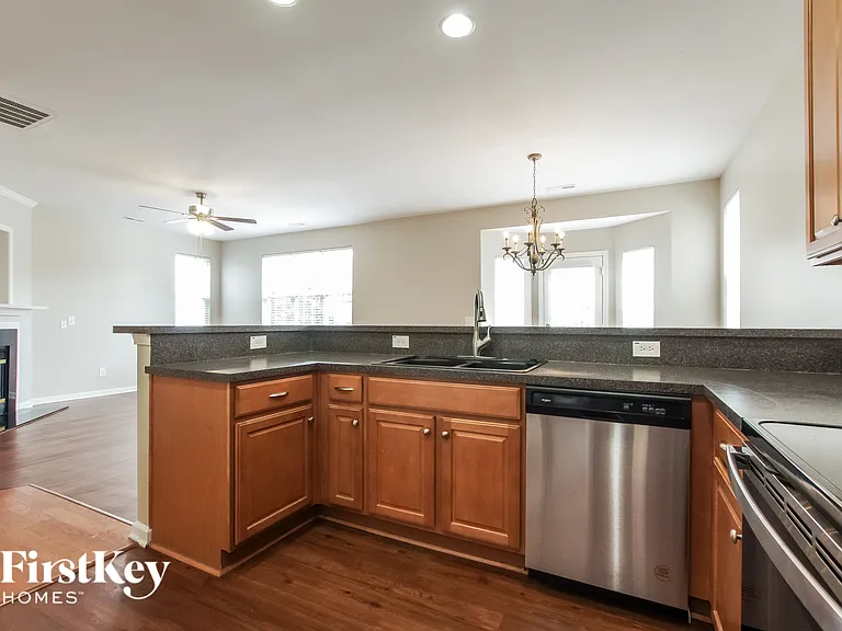 16808 Kettlewell Ln — Photo 7