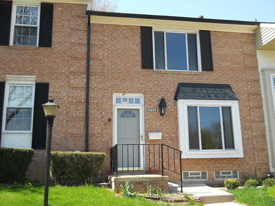 1st image of 3337 Burbank Dr