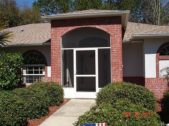 3rd image of 7854 N Golfview Dr