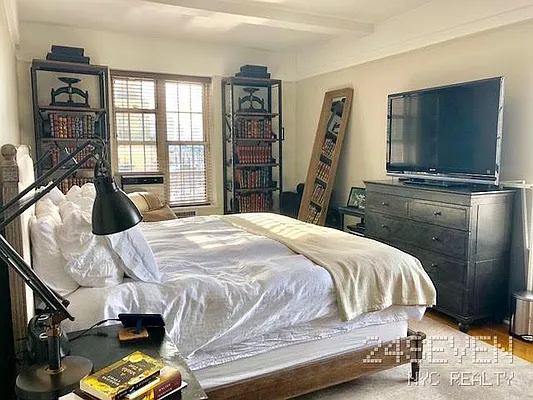 Rented by 24 7 NYC Realty Inc. | media 42