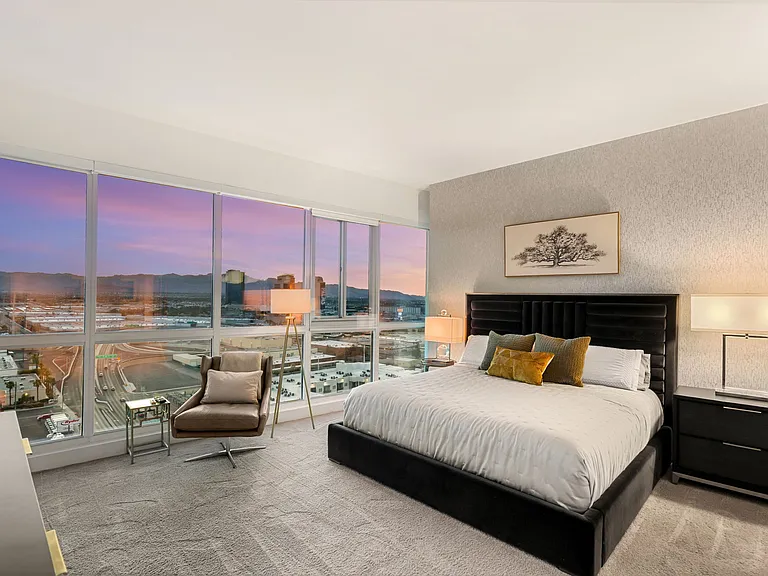 4525 Dean Martin Dr #1906 — Photo 28