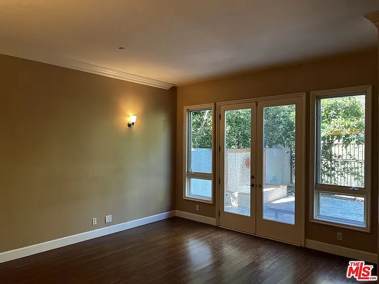 2357 Brookshire Ln — Photo 4