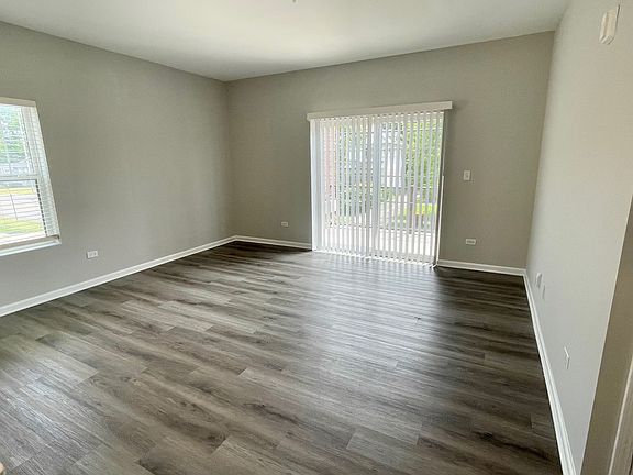 5th image of 301 N Madison St #2F
