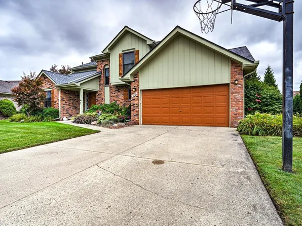 13722 Diversion Dr, Sterling Heights, MI 48313