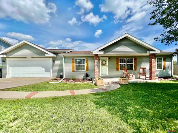 425 N Spruce St, Valparaiso, NE 68065