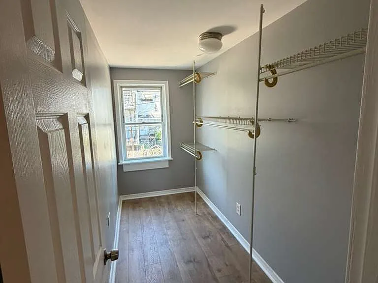 1160 Washington Blvd — Photo 3