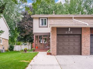 2713 Andorra Cir, Mississauga, ON L5N 2H8
