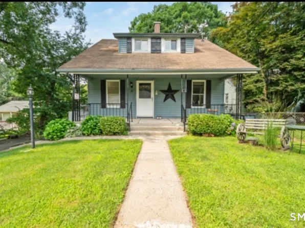 11 Barker Terrace, Wolcott, CT 06716