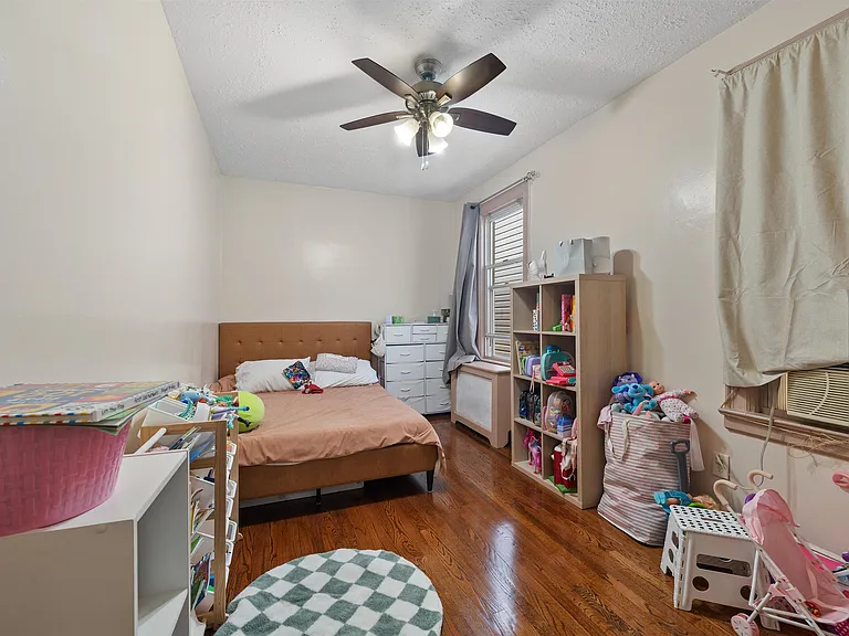 13 W 27th St #2 — Photo 10